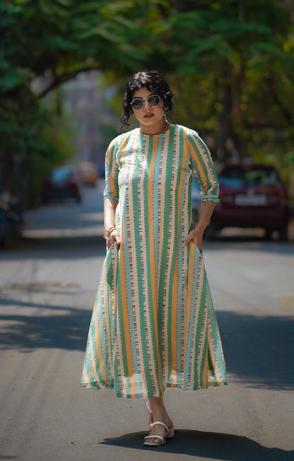 Hoyna Stripes Georgette Dress